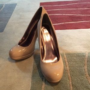 Madden girl nude patent heels